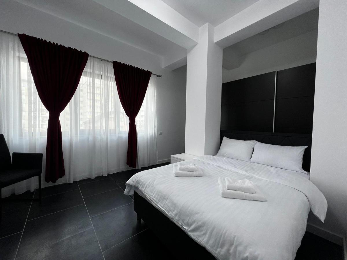 Luxury Cozy Apartments - City Center Suceava Exterior foto
