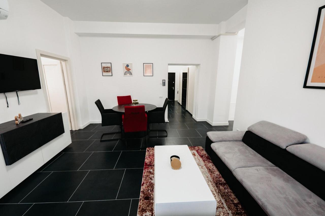 Luxury Cozy Apartments - City Center Suceava Exterior foto