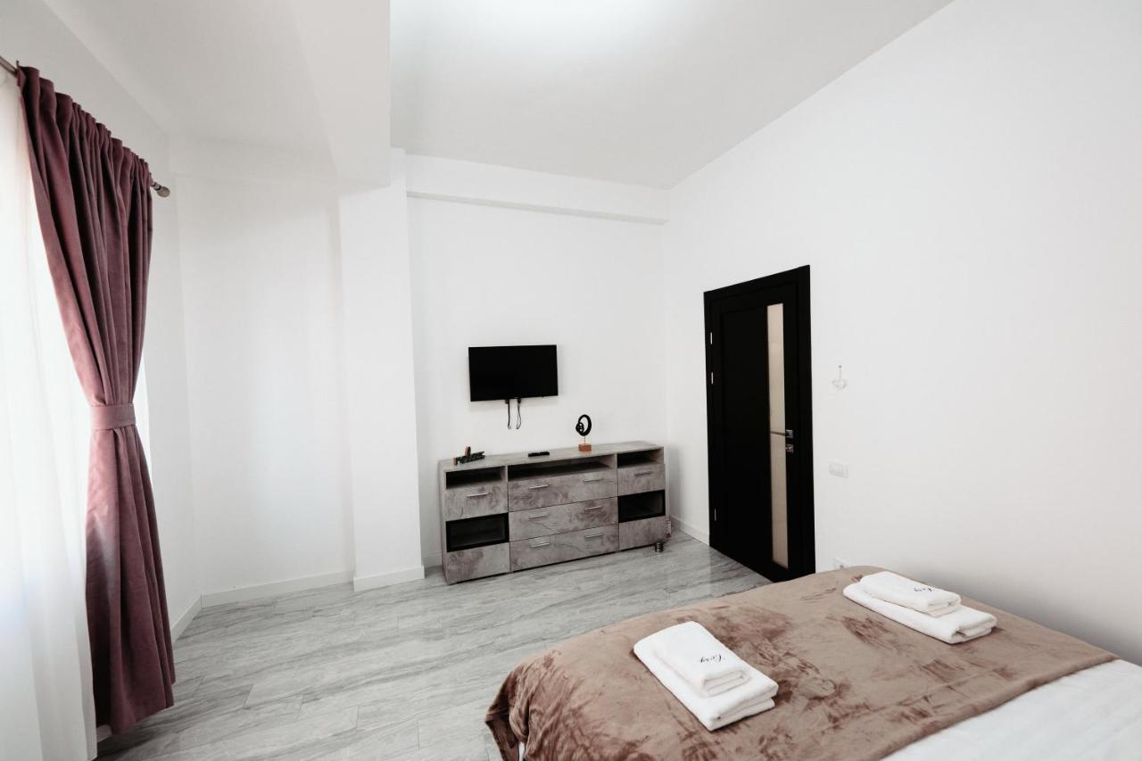 Luxury Cozy Apartments - City Center Suceava Exterior foto