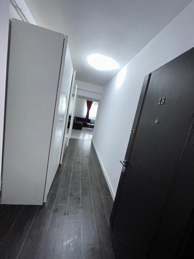 Luxury Cozy Apartments - City Center Suceava Exterior foto